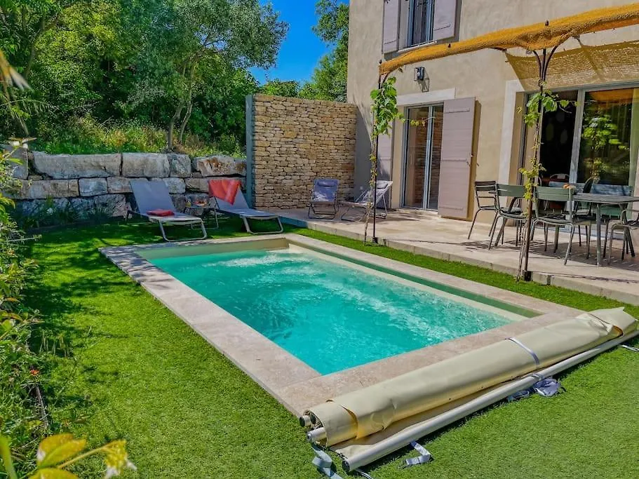 Villa Lisette, Un Meuble De Tourisme 3 Etoiles Au Coeur De Goult 0*,