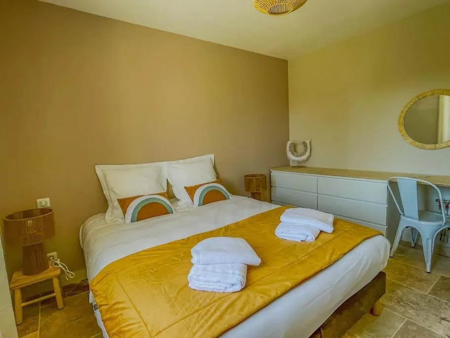 Villa Lisette, Un Meuble De Tourisme 3 Etoiles Au Coeur De Goult