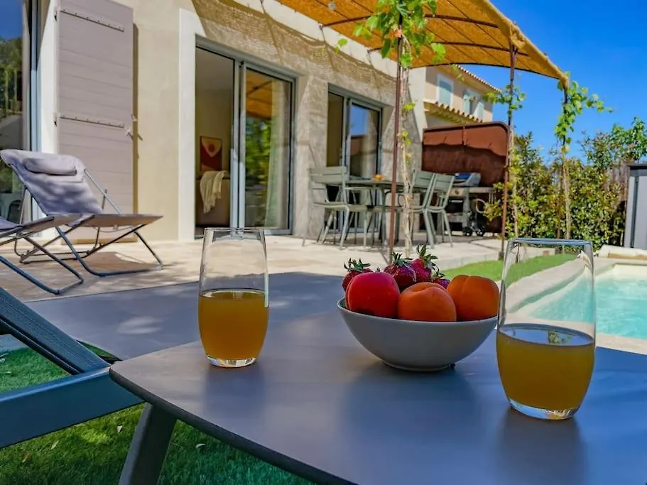 Villa Lisette, Un Meuble De Tourisme 3 Etoiles Au Coeur De Goult France